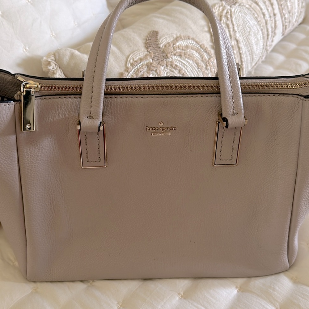 Kate Spade Bag w: shoulder strap